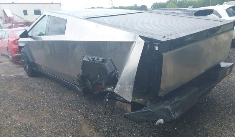 
								2024 Tesla Cybertruck full									