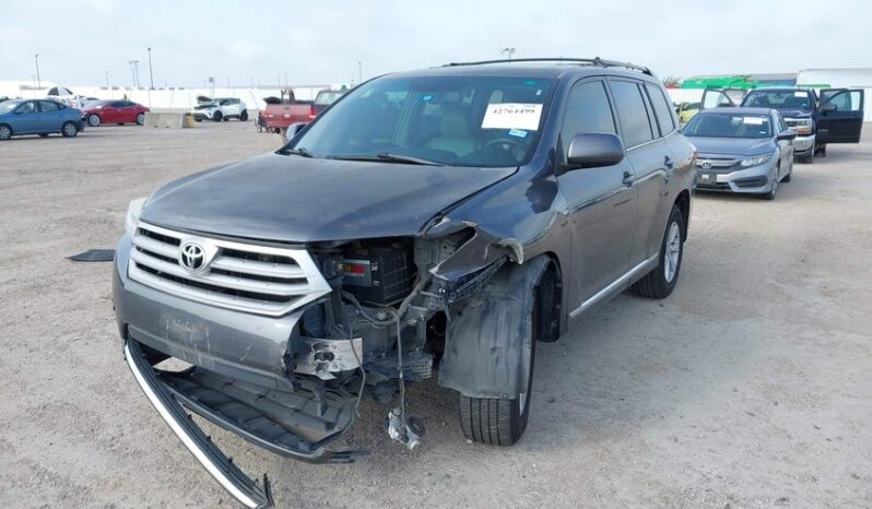
								2013 Toyota Highlander full									