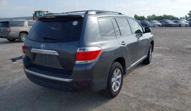 
								2013 Toyota Highlander full									