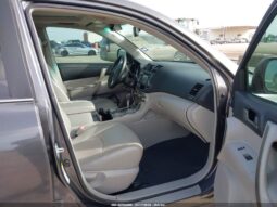
										2013 Toyota Highlander full									