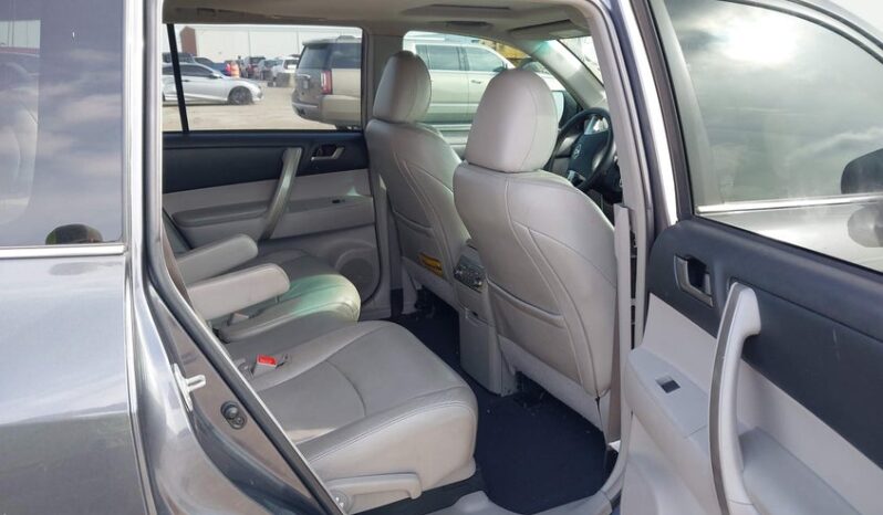 
								2013 Toyota Highlander full									