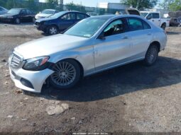 
										2015 Mercedes-benz C full									