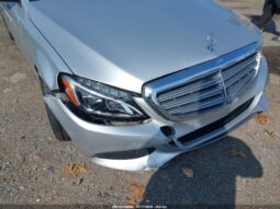 
										2015 Mercedes-benz C full									