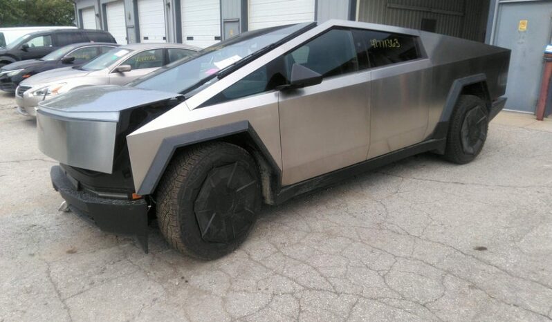 
								2024 Tesla Cybertruck full									