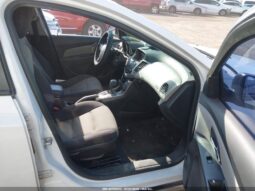 
										2013 Chevrolet Cruze full									