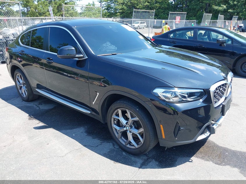 2024 BMW X4