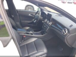 
										2015 Mercedes-benz Cla 250 full									