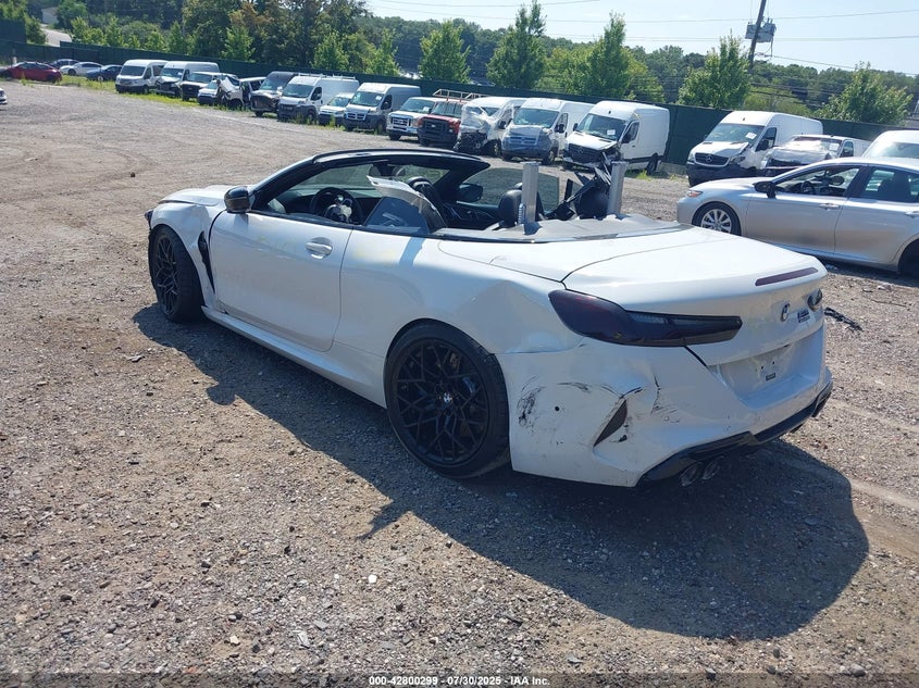2020 BMW M8