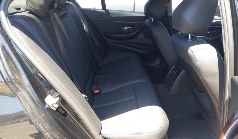 
								2013 BMW 3 series full									