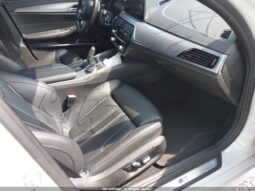 
										2019 BMW 530I full									