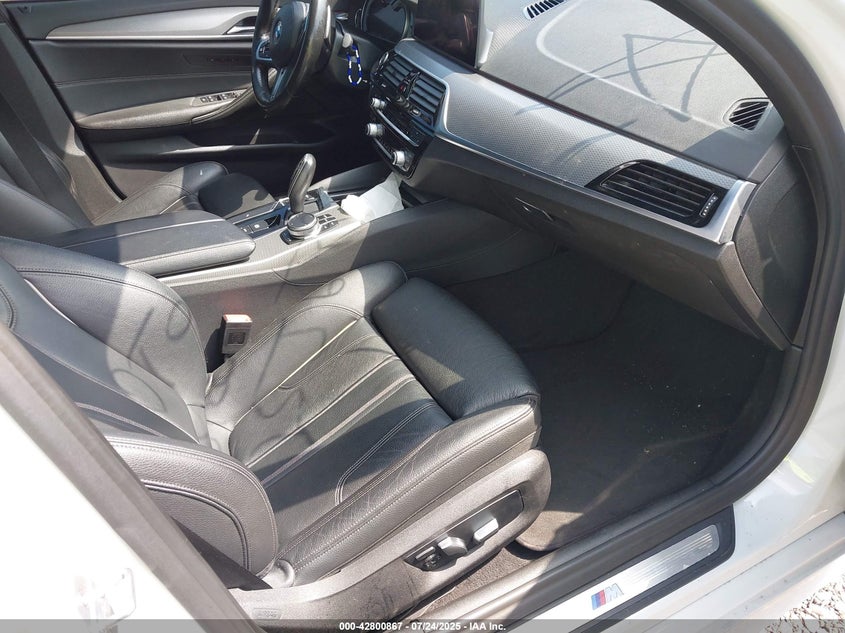 2019 BMW 530I