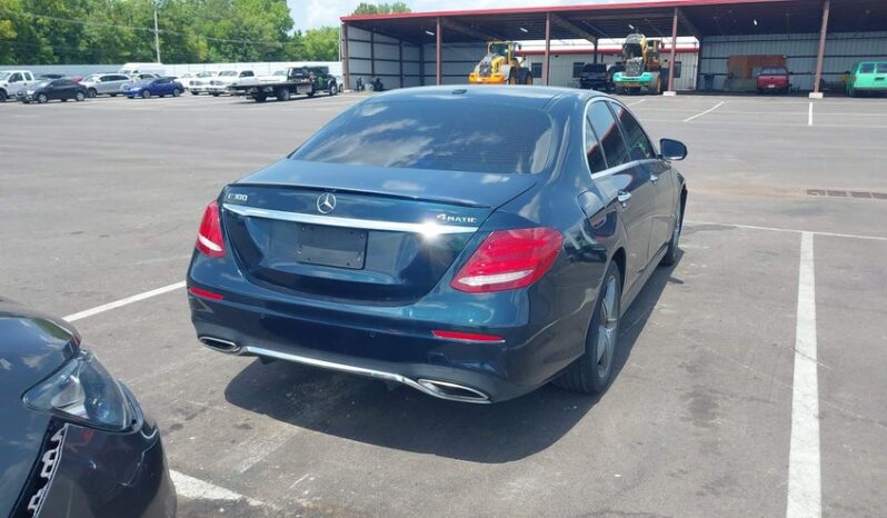 
								2017 Mercedes-benz E 300 full									