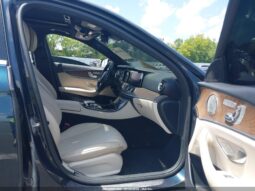
										2017 Mercedes-benz E 300 full									
