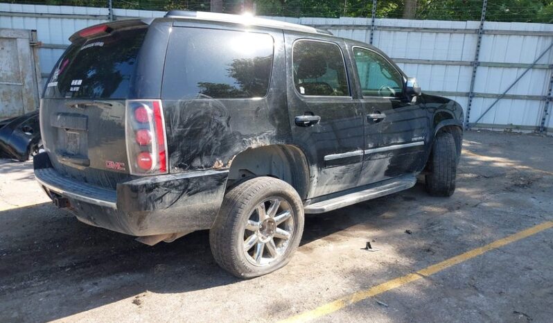 
								2012 Gmc Yukon full									