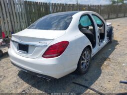 
										2015 Mercedes-benz C 300 full									