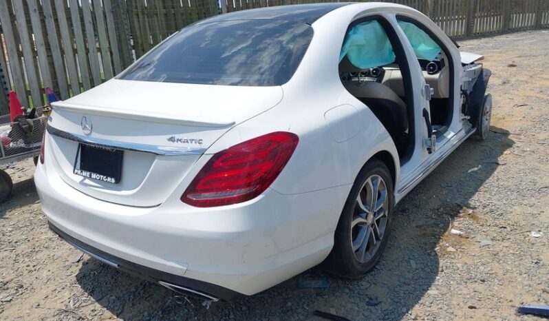 
								2015 Mercedes-benz C 300 full									