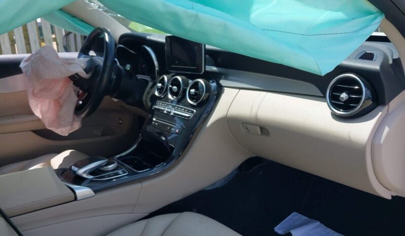 
								2015 Mercedes-benz C 300 full									
