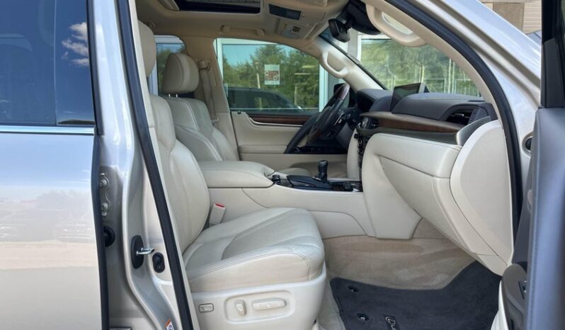 
								2019 Lexus Lx full									