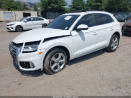 
										2020 Audi Q5 full									