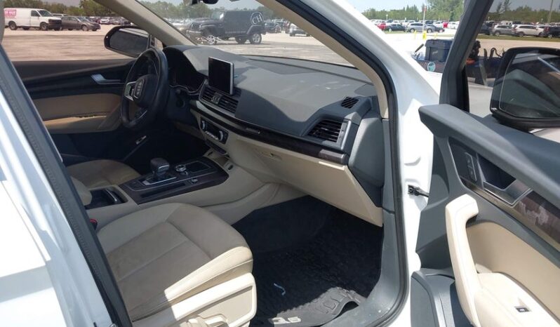 
								2018 Audi Q5 full									