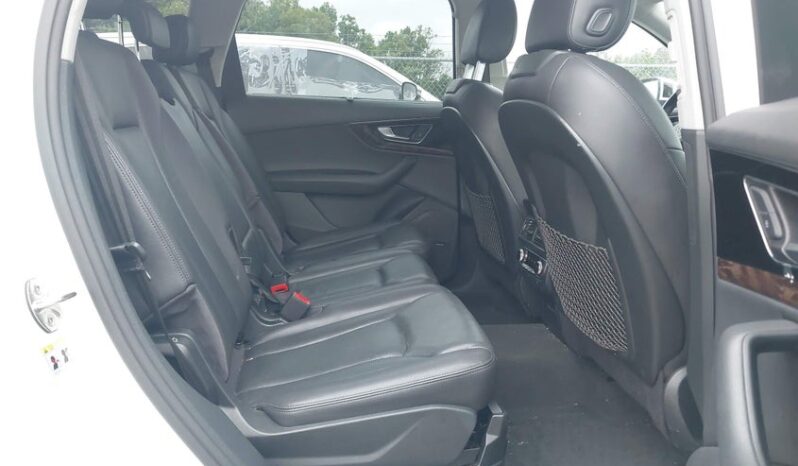 
								2017 Audi Q7 full									