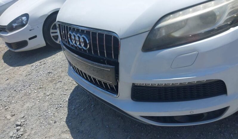 
								2015 Audi Q7 full									