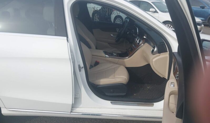 
								2019 Mercedes-benz C 300 full									