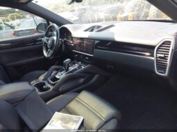 
										2021 Porsche Cayenne full									