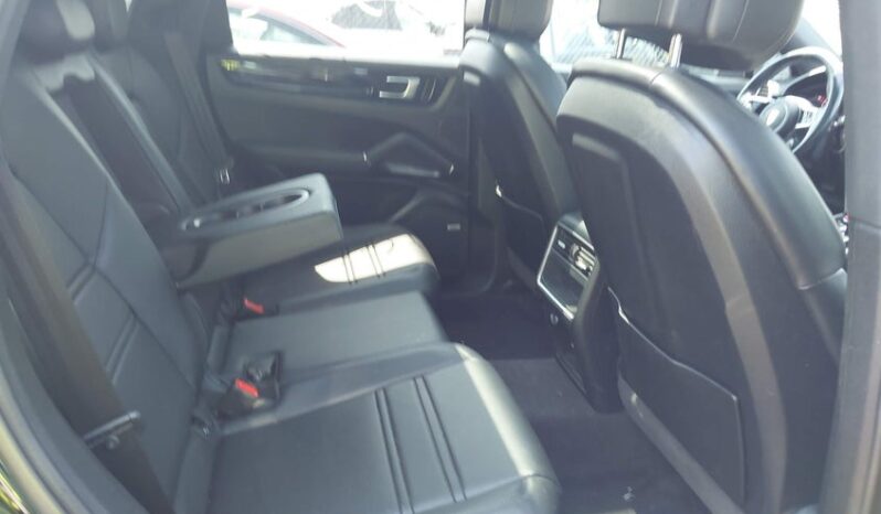 
								2021 Porsche Cayenne full									