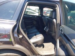
										2015 Porsche Cayenne full									