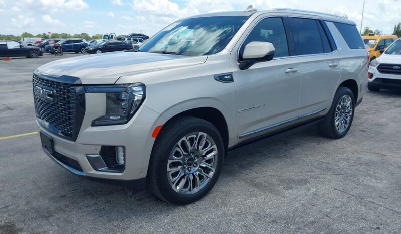 
								2023 Gmc Yukon full									