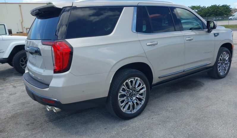 
								2023 Gmc Yukon full									