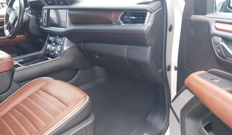 
								2023 Gmc Yukon full									