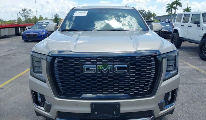 
								2023 Gmc Yukon full									