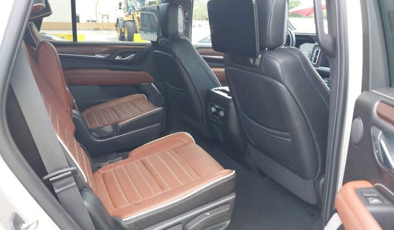 
								2023 Gmc Yukon full									