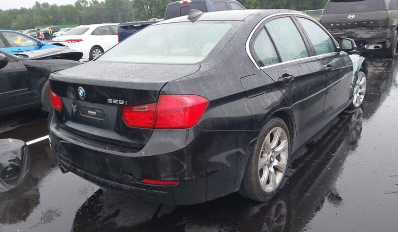 
								2015 BMW 3 series full									