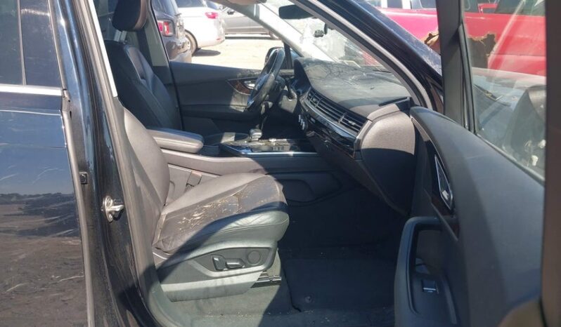 
								2017 Audi Q7 full									