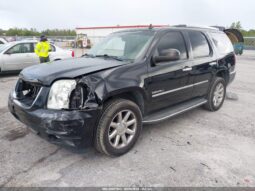
										2013 Gmc Yukon full									