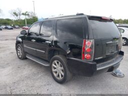 
										2013 Gmc Yukon full									