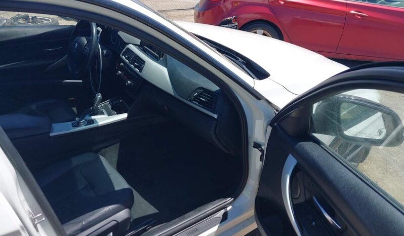 
								2013 BMW 3 series full									