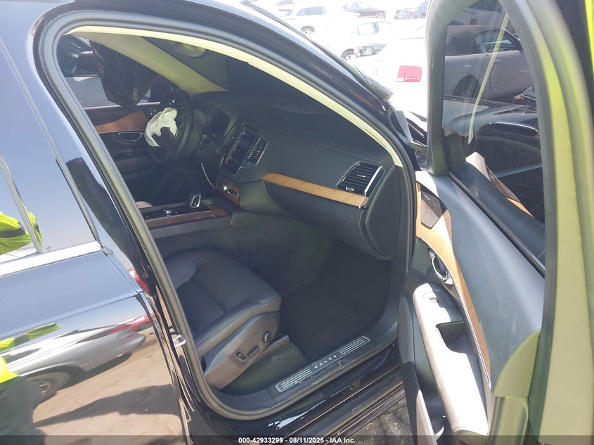 2025 Volvo Xc90