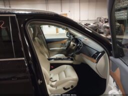 
										2022 Volvo Xc90 full									