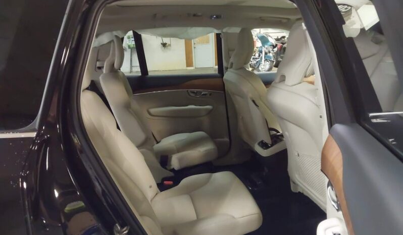 
								2022 Volvo Xc90 full									