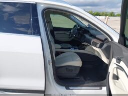 
										2024 Audi Q8 full									