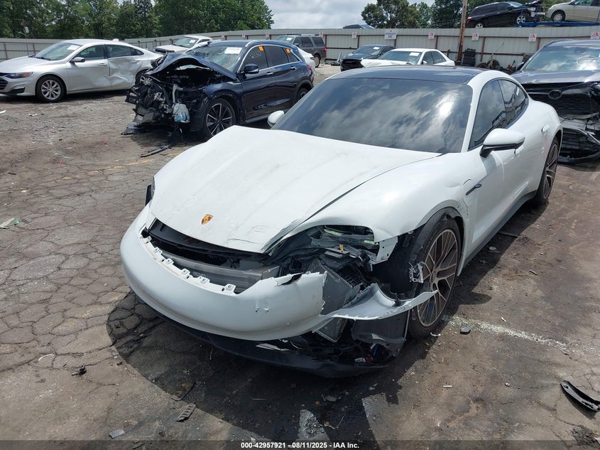 2022 Porsche Taycan