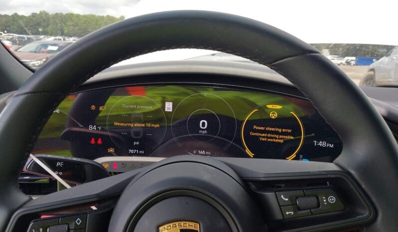 
								2022 Porsche Taycan full									