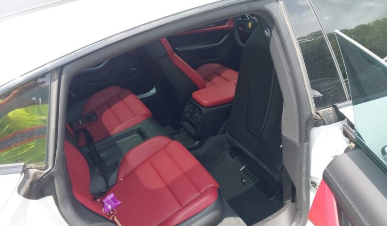 
								2022 Porsche Taycan full									