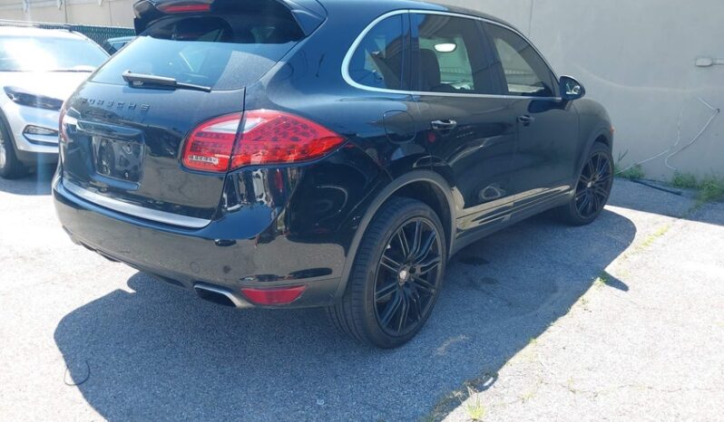 
								2012 Porsche Cayenne full									