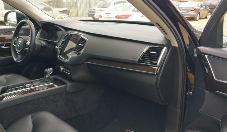 
								2017 Volvo Xc90 full									