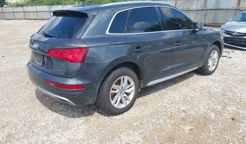 
								2020 Audi Q5 full									